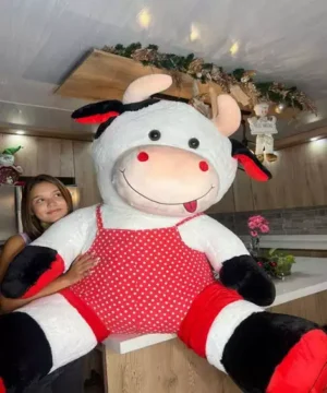 Vaca Grande Con Vestido Rojo