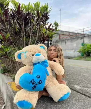 Peluche Corazon Azul Moño Mensaje Te amo patitas y moño