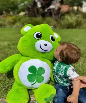 Peluche de Osito Cariñosito Color Verde Tamaño Mediano